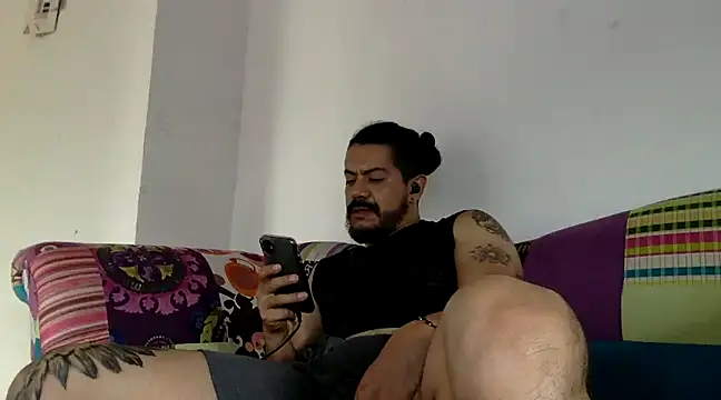 AndresSmith   online show from March 14, 2025, 3:14 pm