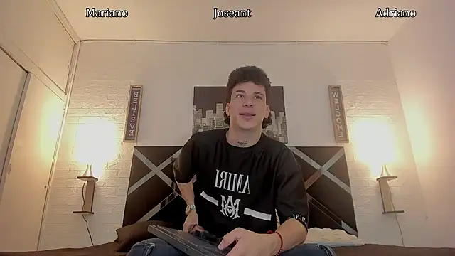 nakedfoam1 online show from October 11, 2025, 3:28 am