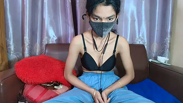 Snapshot of Srabontii chatting on February 2, 2026, 1:10 pm Srabontii online show from February 2, 2026, 1:10 pm