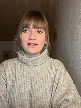 Snapshot of Milla__one chatting on December 10, 2024, 5:55 pm Milla one online show from December 10, 2024, 5:55 pm