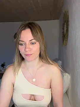 Snapshot of Milla__one chatting on January 22, 2025, 7:25 am Milla one online show from January 22, 2025, 7:25 am