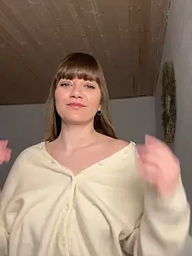 Snapshot of Milla__one chatting on February 11, 2025, 8:26 am Milla one online show from February 11, 2025, 8:26 am