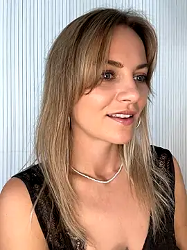 Snapshot of Milla__one chatting on September 18, 2025, 8:05 am Milla one online show from September 18, 2025, 8:05 am