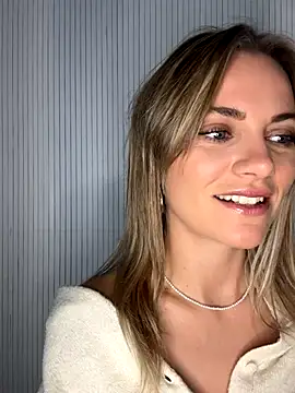 Snapshot of Milla__one chatting on September 25, 2025, 6:39 am Milla one online show from September 25, 2025, 6:39 am