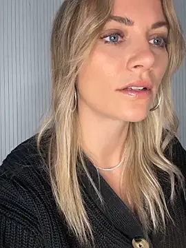 Snapshot of Milla__one chatting on September 29, 2025, 7:02 am Milla one online show from September 29, 2025, 7:02 am