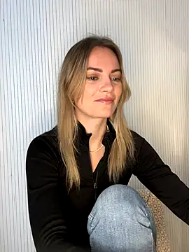 Milla  one online show from December 3, 2025, 9:51 am