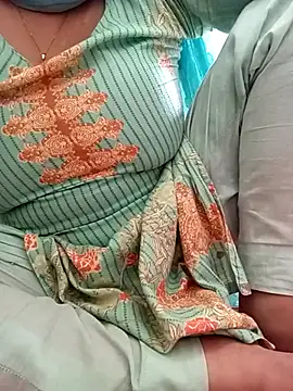 Snapshot of RaselKg chatting on April 6, 2026, 4:46 am RaselKg online show from April 6, 2026, 4:46 am