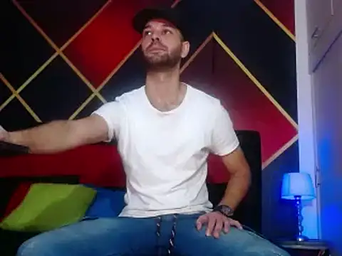 CindyandCarlo online show from February 26, 2025, 3:41 pm