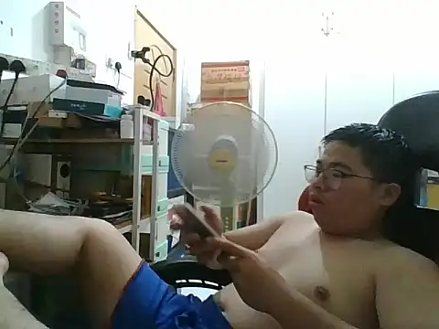 shyboymasturbation online show from December 18, 2024, 12:40 pm