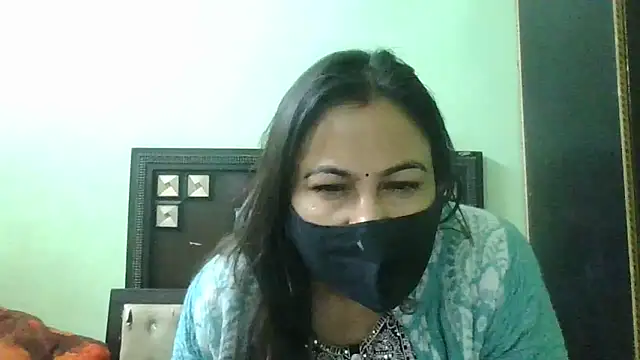 couplesuni online show from December 17, 2024, 10:34 am