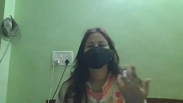 couplesuni online show from February 5, 2026, 3:44 am