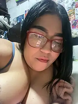 dafne19  online show from February 9, 2026, 3:32 am