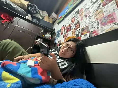 dafne19  online show from June 5, 2026, 6:52 am