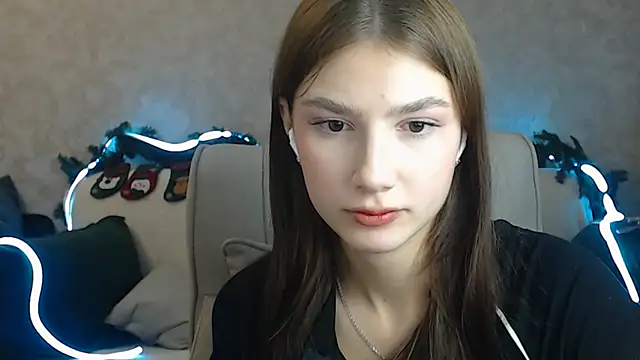Snapshot of AnaHoney chatting on December 2, 2024, 1:25 am AnaHoney online show from December 2, 2024, 1:25 am