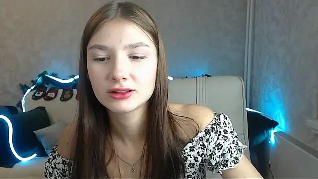 Snapshot of AnaHoney chatting on December 14, 2024, 12:55 am AnaHoney online show from December 14, 2024, 12:55 am