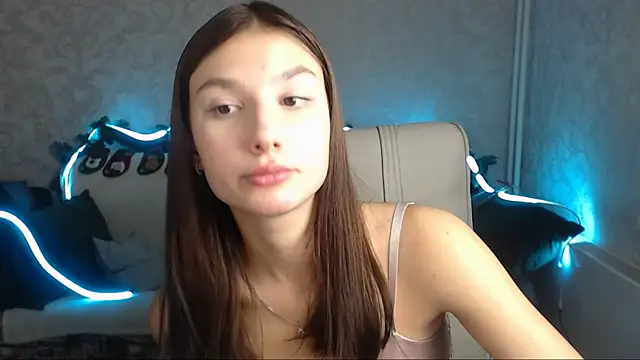Snapshot of AnaHoney chatting on December 19, 2024, 9:51 am AnaHoney online show from December 19, 2024, 9:51 am