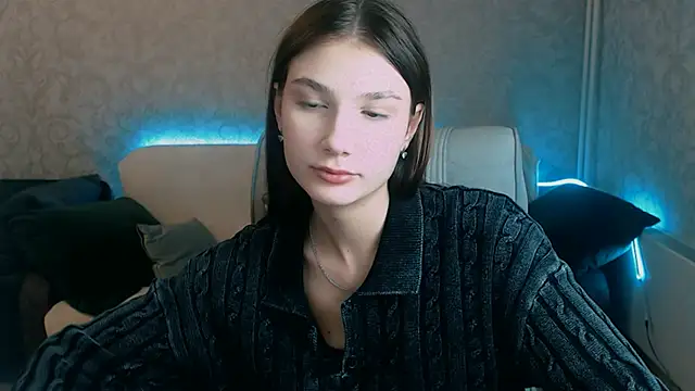 Snapshot of AnaHoney chatting on February 13, 2025, 12:43 pm AnaHoney online show from February 13, 2025, 12:43 pm