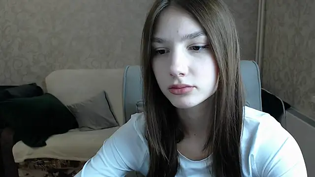 Snapshot of AnaHoney chatting on March 18, 2025, 6:25 am AnaHoney online show from March 18, 2025, 6:25 am