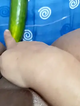 ambarlennoix online show from October 3, 2025, 5:37 am