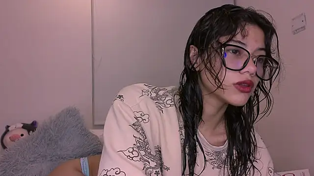 Lovely-allys online show from September 22, 2025, 2:02 am