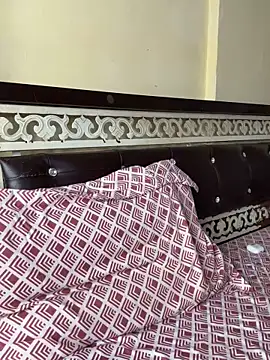 Aakanshaa   online show from October 23, 2025, 5:07 am