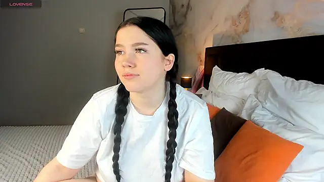 Snapshot of MaryAriel chatting on March 13, 2025, 3:11 am MaryAriel online show from March 13, 2025, 3:11 am