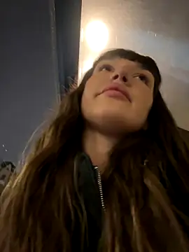 Sophie Avory online show from November 7, 2025, 9:04 pm