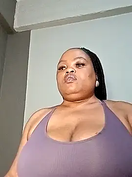 hugemelonsxxx online show from October 7, 2025, 6:16 pm