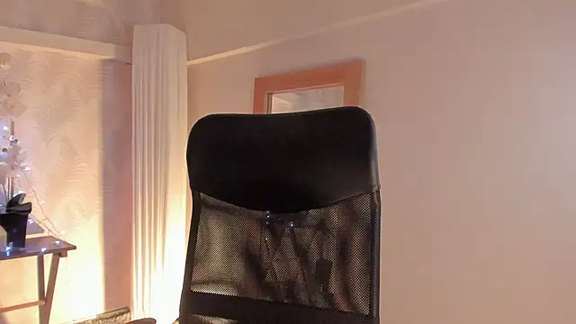 CyntiaAdams online show from March 5, 2025, 11:49 am