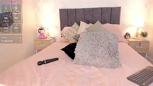 CyntiaAdams online show from September 29, 2025, 8:02 pm