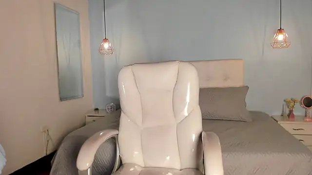 Emma23   online show from February 11, 2025, 12:38 am