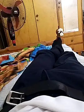 AlkalineCalmness online show from April 17, 2026, 4:54 pm