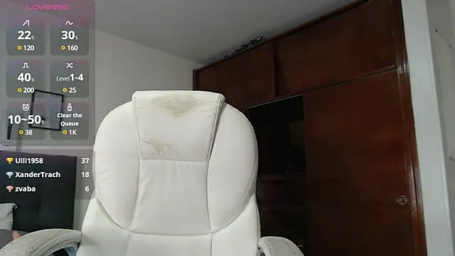 Snapshot of shirly_vannicelli chatting on March 17, 2025, 9:45 pm shirly vannicelli online show from March 17, 2025, 9:45 pm