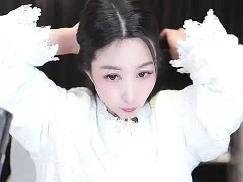 Nuyoah-77 online show from February 4, 2025, 3:57 pm