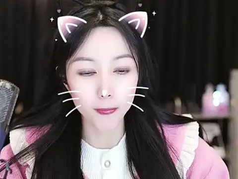 Nuyoah-77 online show from February 22, 2025, 5:02 pm