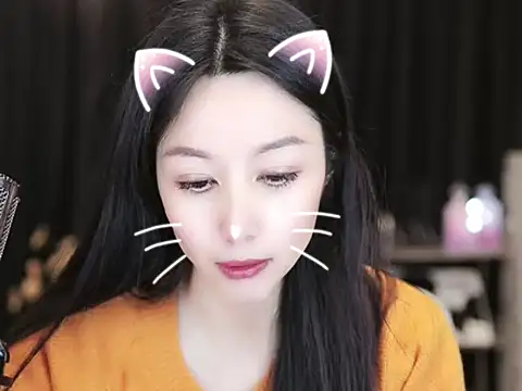 Nuyoah-77 online show from February 25, 2025, 2:54 pm