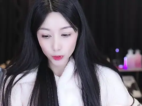 Nuyoah-77 online show from January 15, 2026, 2:32 pm