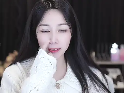 Nuyoah-77 online show from March 20, 2026, 6:18 am