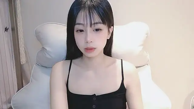 -Hottie online show from December 20, 2024, 2:49 pm