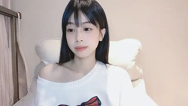 -Hottie online show from January 13, 2025, 4:41 pm