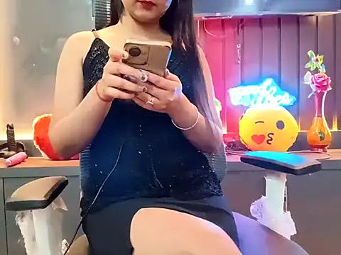 Snapshot of GoldnessAishu chatting on March 22, 2025, 8:48 pm GoldnessAishu online show from March 22, 2025, 8:48 pm