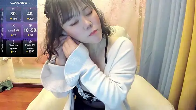 Pennyee online show from March 15, 2025, 12:24 pm