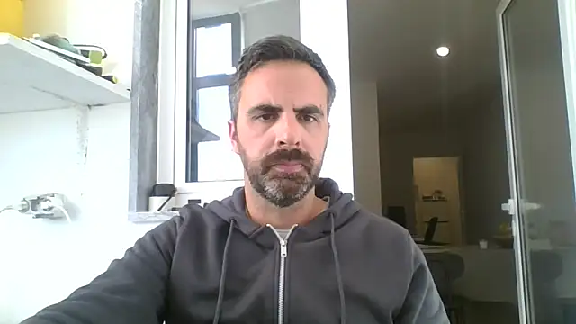 Genntle online show from November 3, 2025, 10:49 am