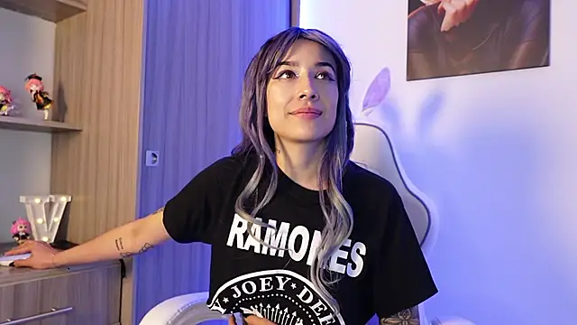 ValeriaCox online show from March 21, 2025, 7:35 pm