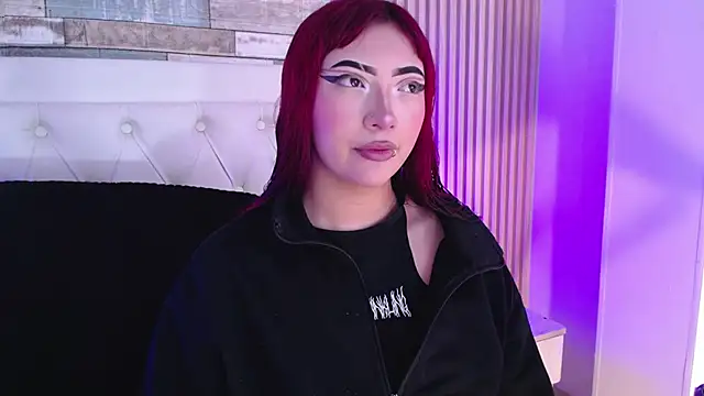 Mia Rinn online show from December 4, 2024, 1:42 pm