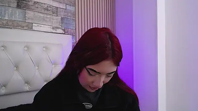 Mia Rinn online show from January 4, 2025, 1:31 pm