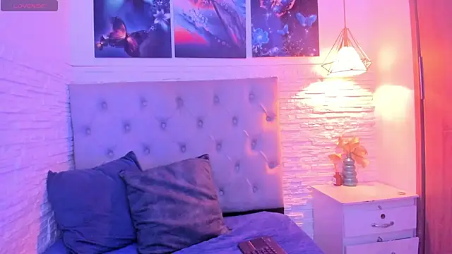 graceymilf666 online show from March 5, 2025, 11:38 am