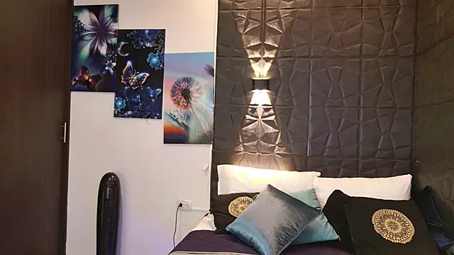 graceymilf666 online show from October 8, 2025, 11:30 am