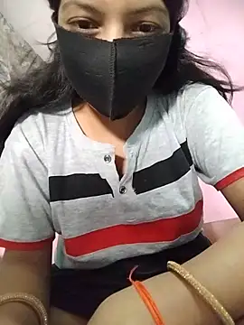 Hotty-Divya online show from June 16, 2026, 7:44 am