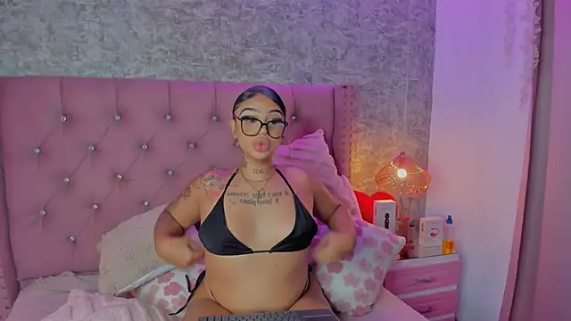 Mia Jansen online show from January 19, 2026, 1:59 pm